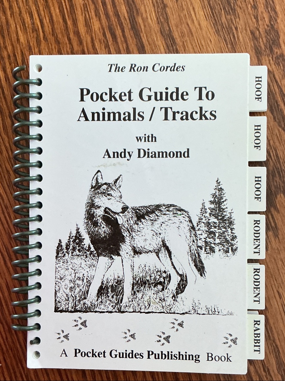 Pocket Guide to Animals & Tracks with Andy Diamond - White
